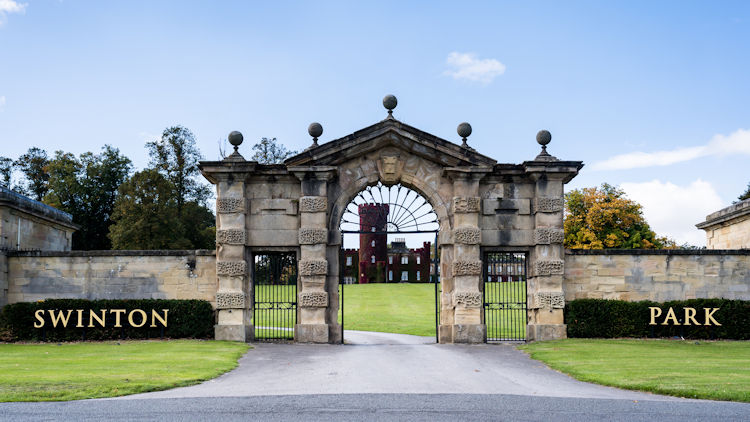 Swinton Park gate